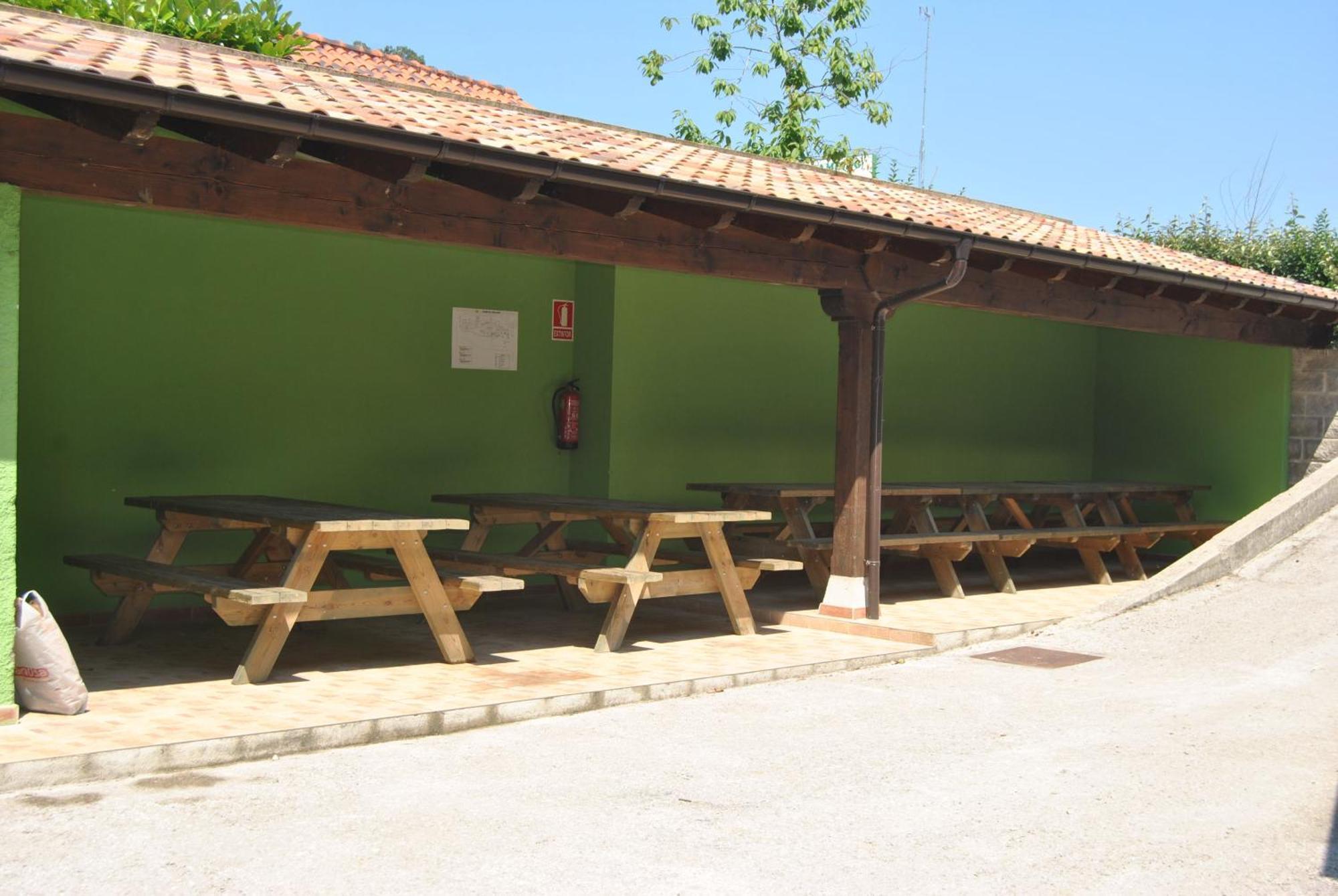 Camping Rio Puron Hotel Llanes Exterior photo